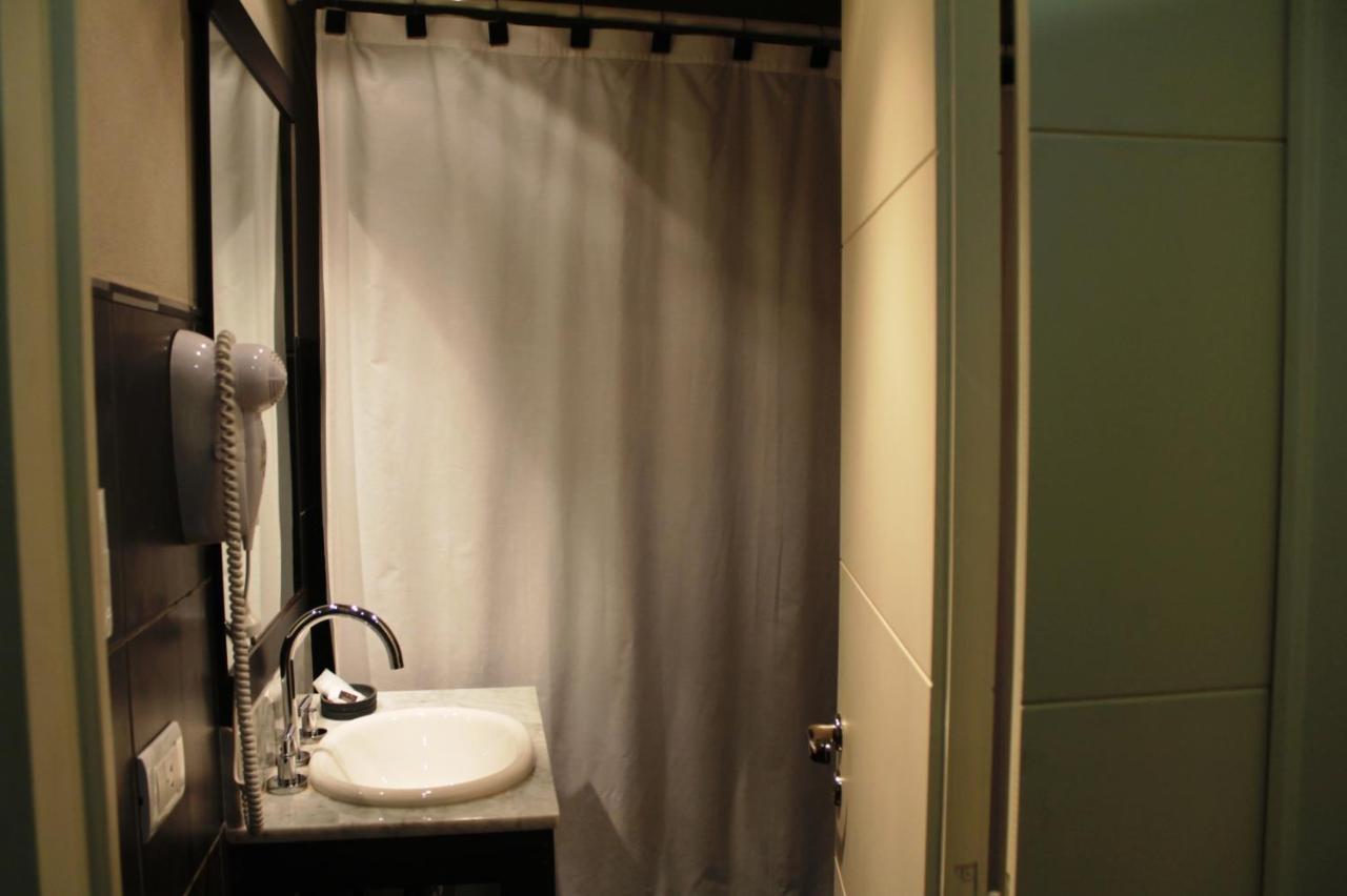 Hotel First Palermo Buenos Aires Bagian luar foto